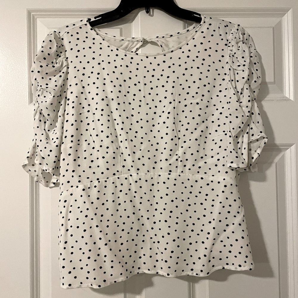 Abercrombie and Fitch Puff Sleeve Polka Dot Top